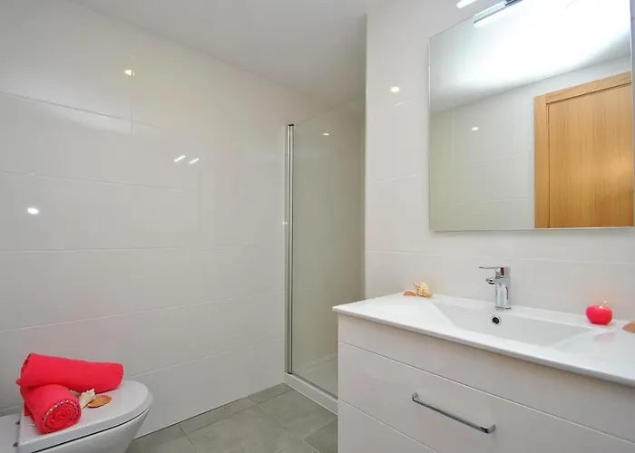 Villa Bonita Brenda By Algarve Vacation *