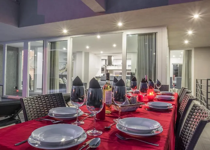 Villa Bonita Brenda By Algarve Vacation