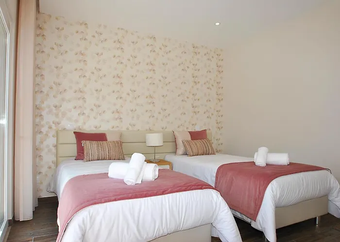 Villa Bonita Brenda By Algarve Vacation *