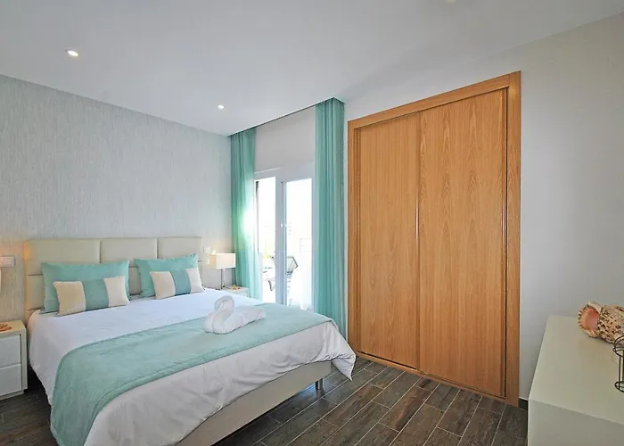 Villa Bonita Brenda By Algarve Vacation *