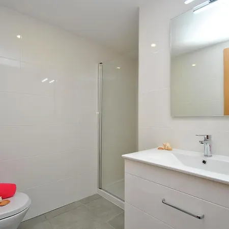 Villa Bonita Brenda By Algarve Vacation *