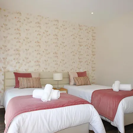 Villa Bonita Brenda By Algarve Vacation *